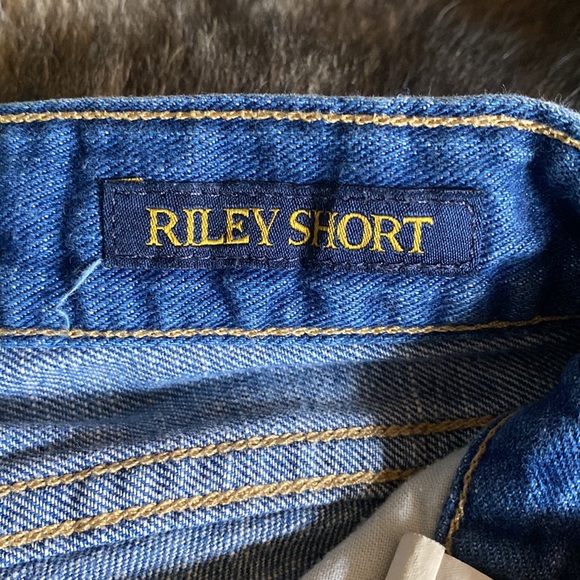 Lucky Brand Riley Cut Off - Picture 4 of 4